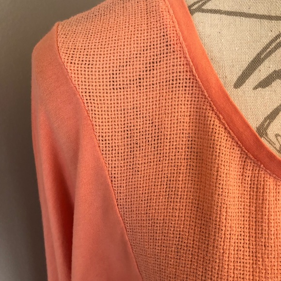 Chico’s Top Size 1 or Medium - Picture 5 of 8